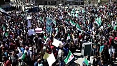 تظاهرکنندگان در شهر ادلب نشست سه جانبه تهران را محکوم کردند