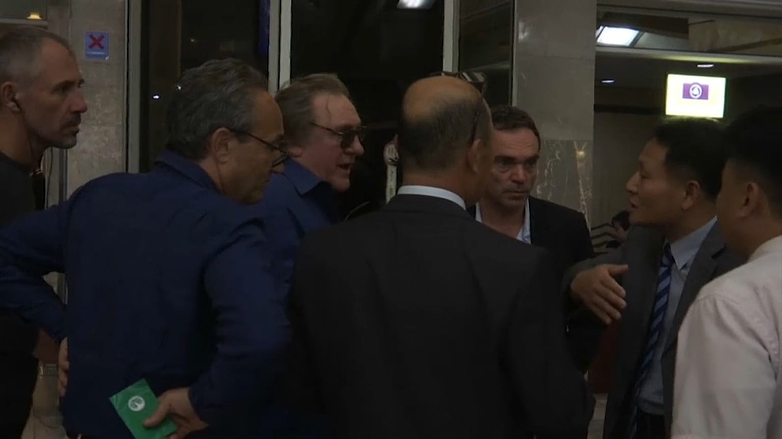 Gerard Depardieu in un albergo di Pyongyang