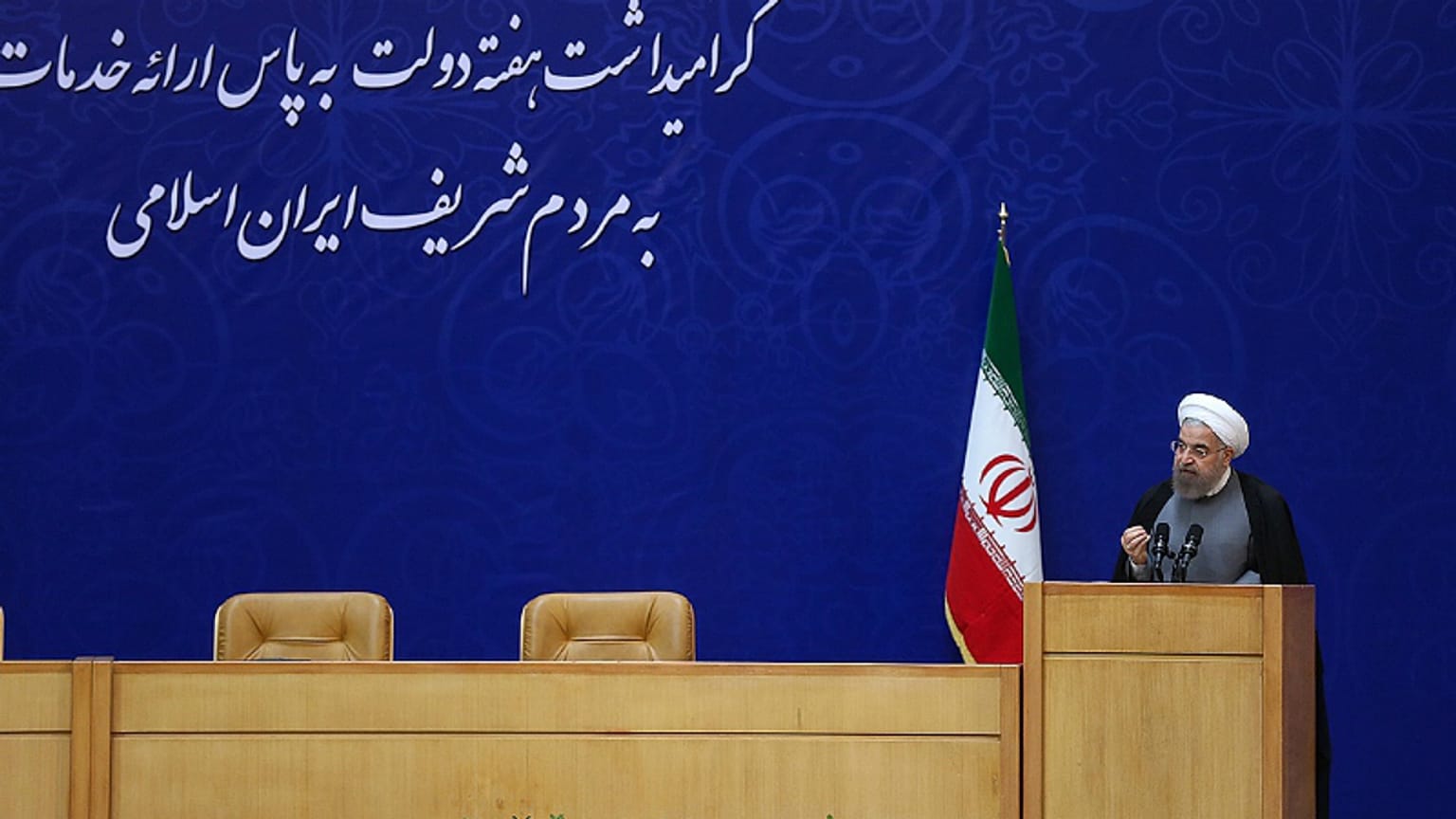 روحانی: آمریکا هر دو هفته یک بار برای مذاکره پیغام می دهد