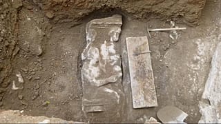 Eπιστροφή επιτύμβιας στήλης από το Λονδίνο