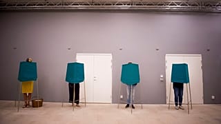 Legislativas suecas, entre um "empate" de blocos e a ascensão da extrema-direita
