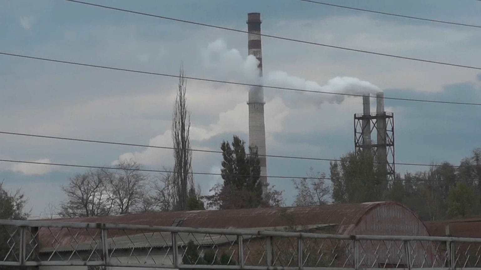 إجلاء 4000 طفل من المدارس في شبه جزيرة القرم بعد تسرب كيميائي