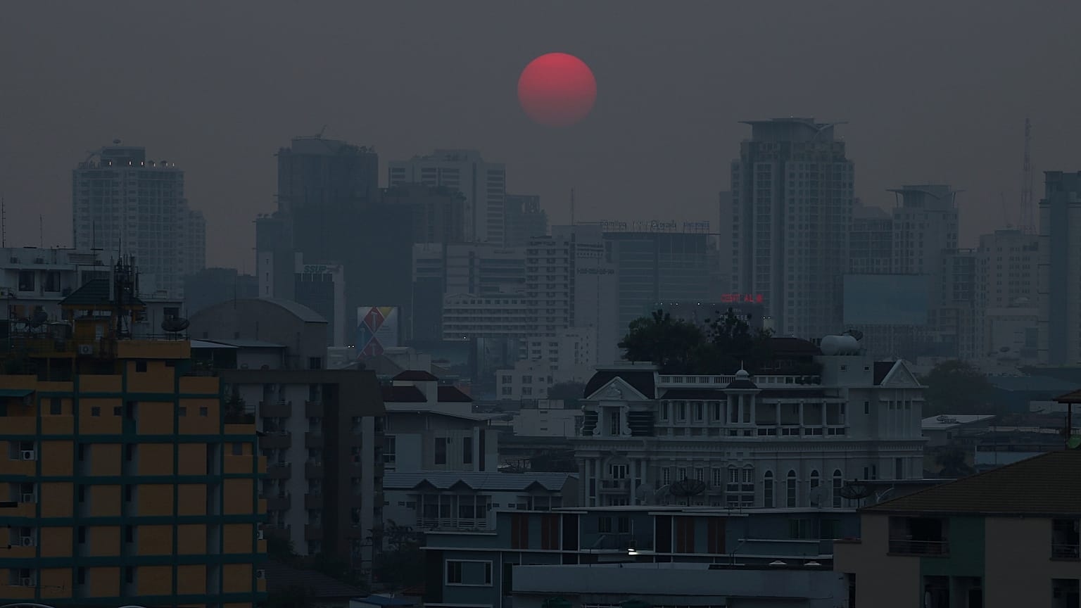 Szmogfelhő Bangkok fölött