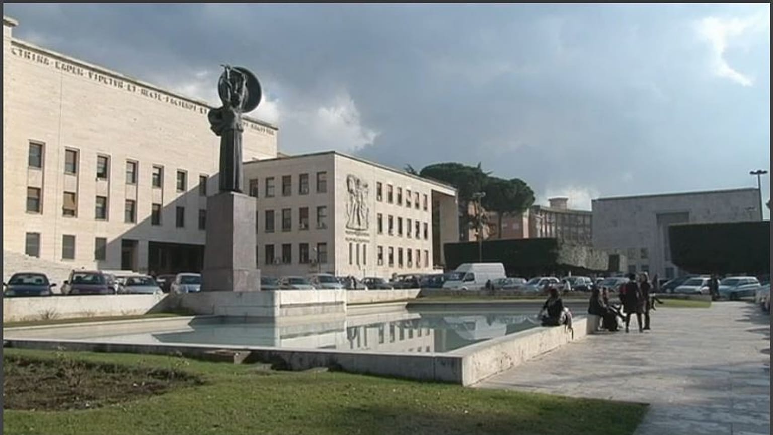 Cattedra Sapienza, Conte rinuncia
