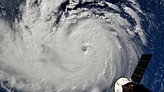Hurrikan "Florence" bedroht US-Südostküste - Tausende bringen sich in Sicherheit