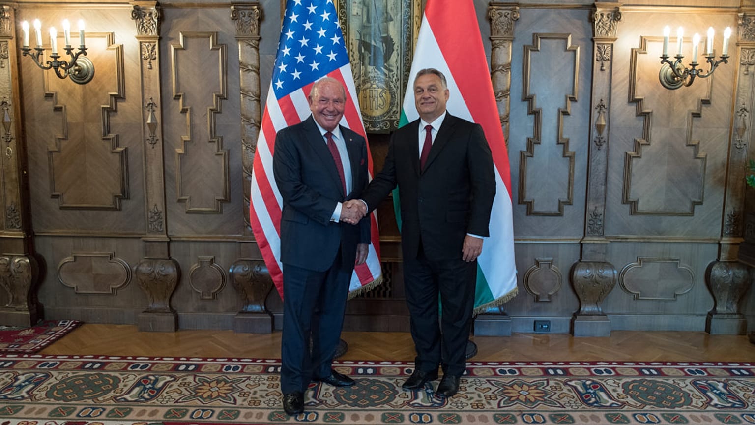 A CEU-ról is egyeztetett Orbán Viktor és az amerikai nagykövet 