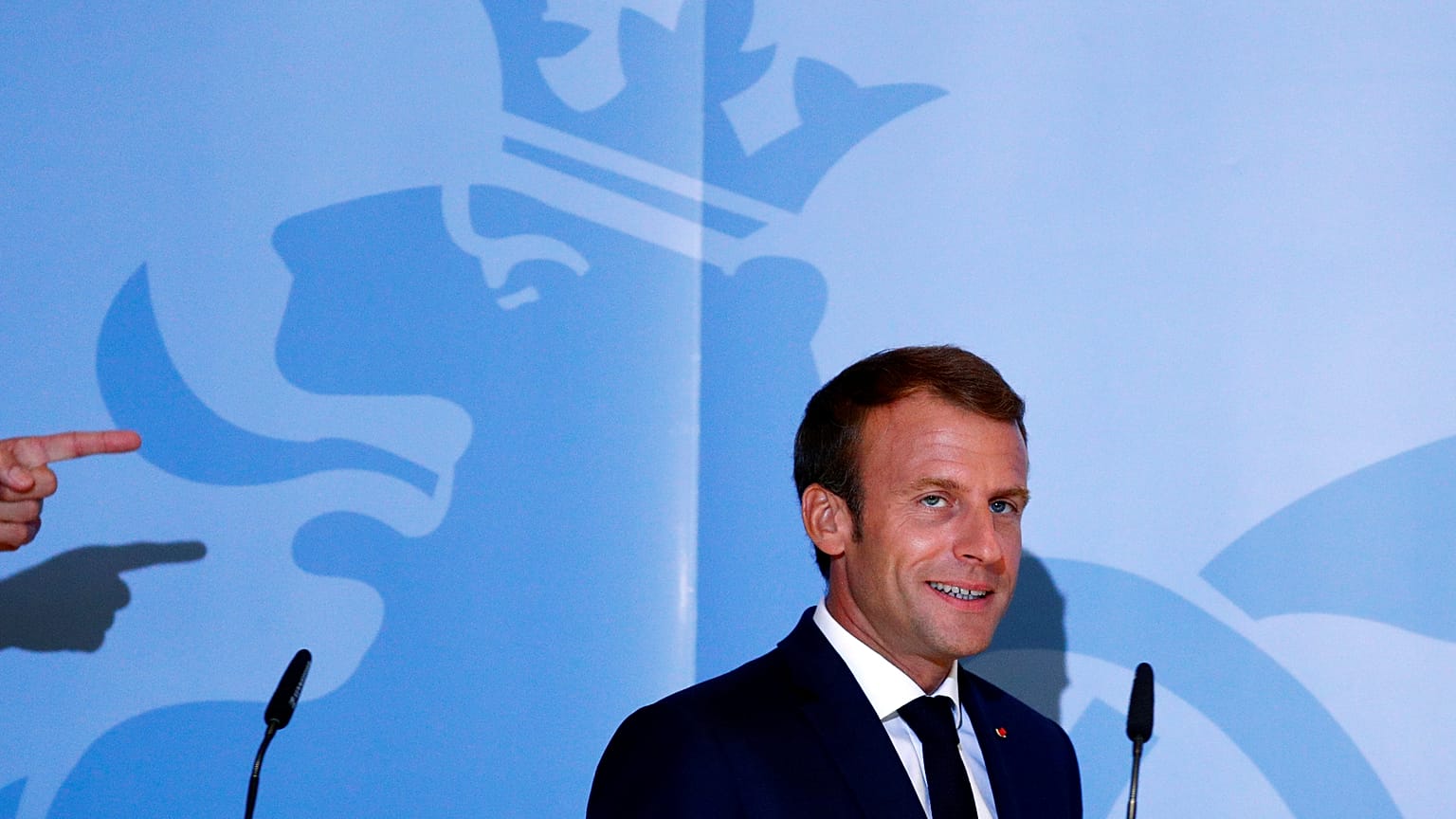 La popularidad de Macron se desploma
