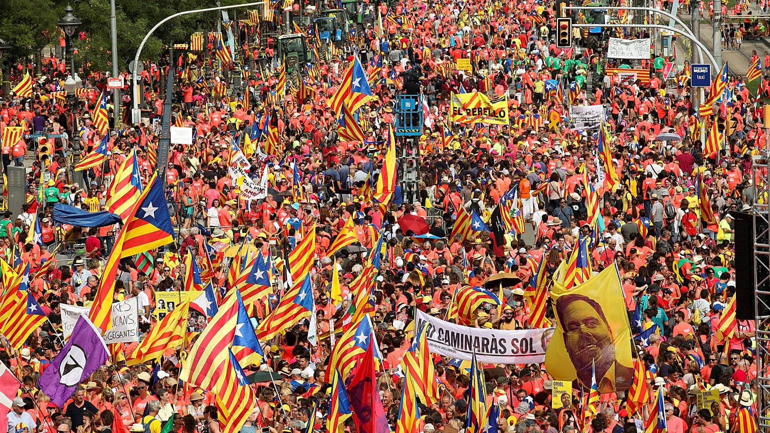 La Diada 2018 antepone la libertad de los políticos encarcelados a la independencia