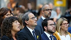 Katalanların lideri  Quim Torra ve kabinesi Bağımsızlık Günü törenlerinde
