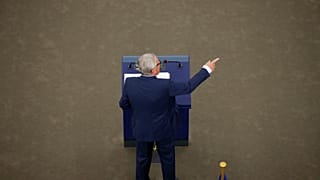 Stato dell'Ue: il regalo nazionalista di Farage a Juncker