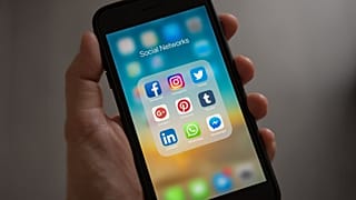 Terör içeriklerini kaldırmaları için Facebook, Twitter ve Google'a 1 saat süre