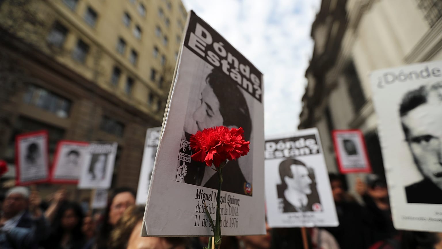 Miles de chilenos piden justicia 45 años después del golpe de Pinochet