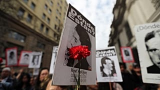 Miles de chilenos piden justicia 45 años después del golpe de Pinochet