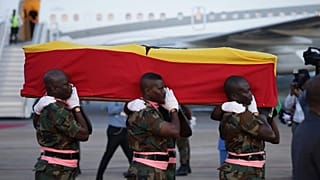 Ganalılar gurur kaynakları Kofi Annan'a son görevlerini yerine getirdi