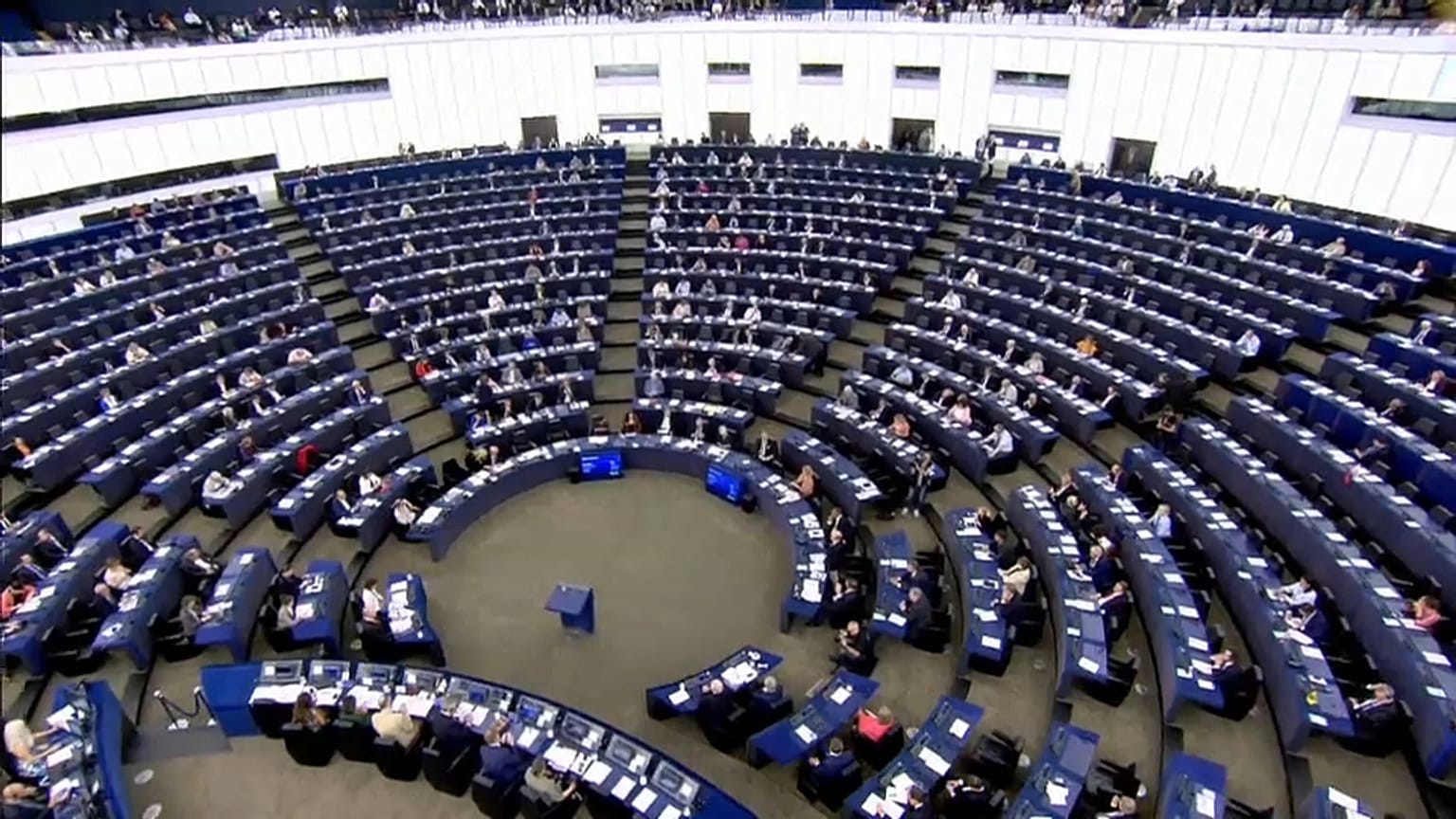 Raw Politics digests reaction to Juncker's SOTU speech