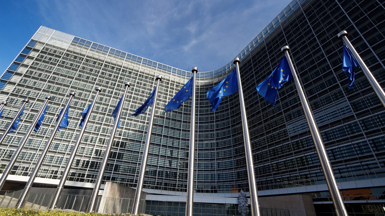 H μη μείωση των συντάξεων στη συνάντηση με τους θεσμούς 