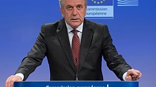 Δ. Αβραμόπουλος: «Μαζί με τις ελληνικές αρχές κρατήσαμε τη χώρα στο ευρώ και τη Σένγκεν»