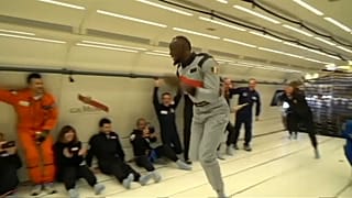 Usain Bolt también vence a la gravedad