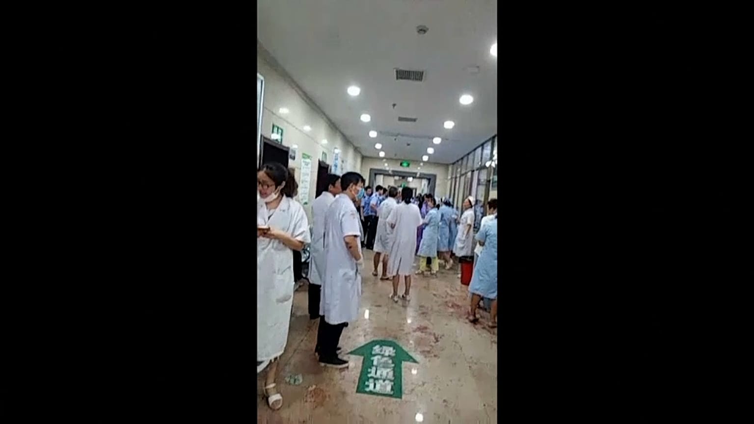 أحد عشر قتيلاً وعشرات المصابين في حادث دهس في الصين
