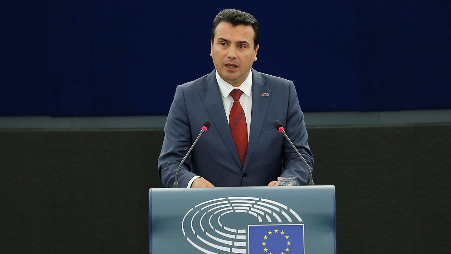 Ζάεφ: «Αναγνωρίζεται μακεδονική γλώσσα και έθνος»