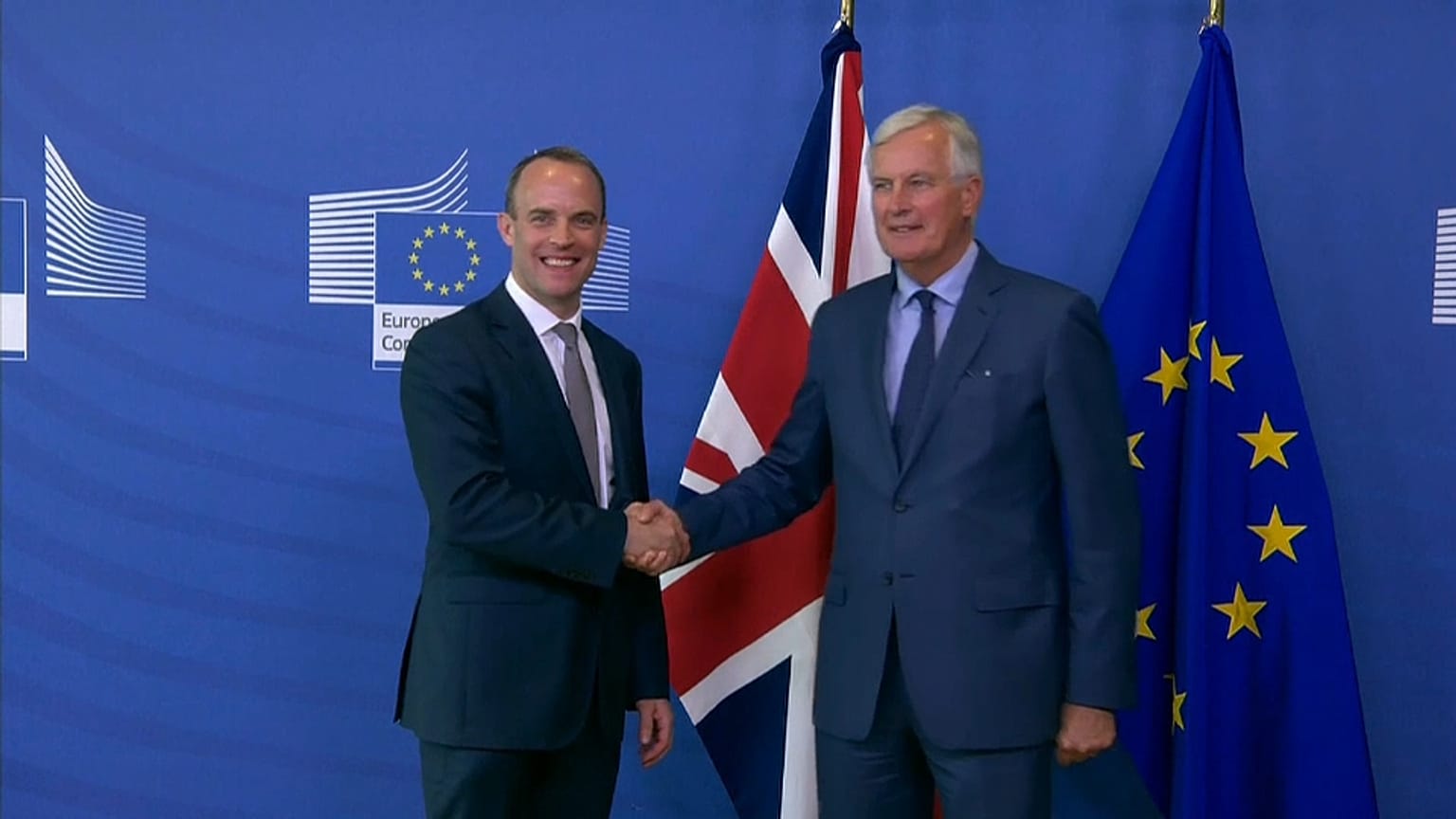 Theresa May holds "No Deal" Brexit cabinet meeting  