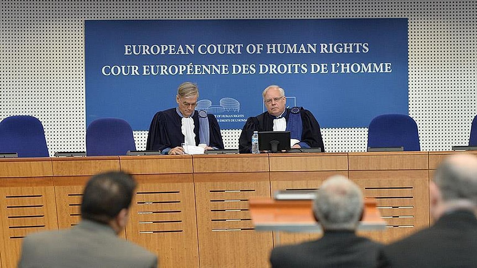 AİHM: İngiliz istihbaratının toplu dinleme ve izlemesi hak ihlali