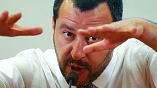 وزیر کشور ایتالیا: مهاجران بیمار هستند و بیماری را به کشور می‌آورند