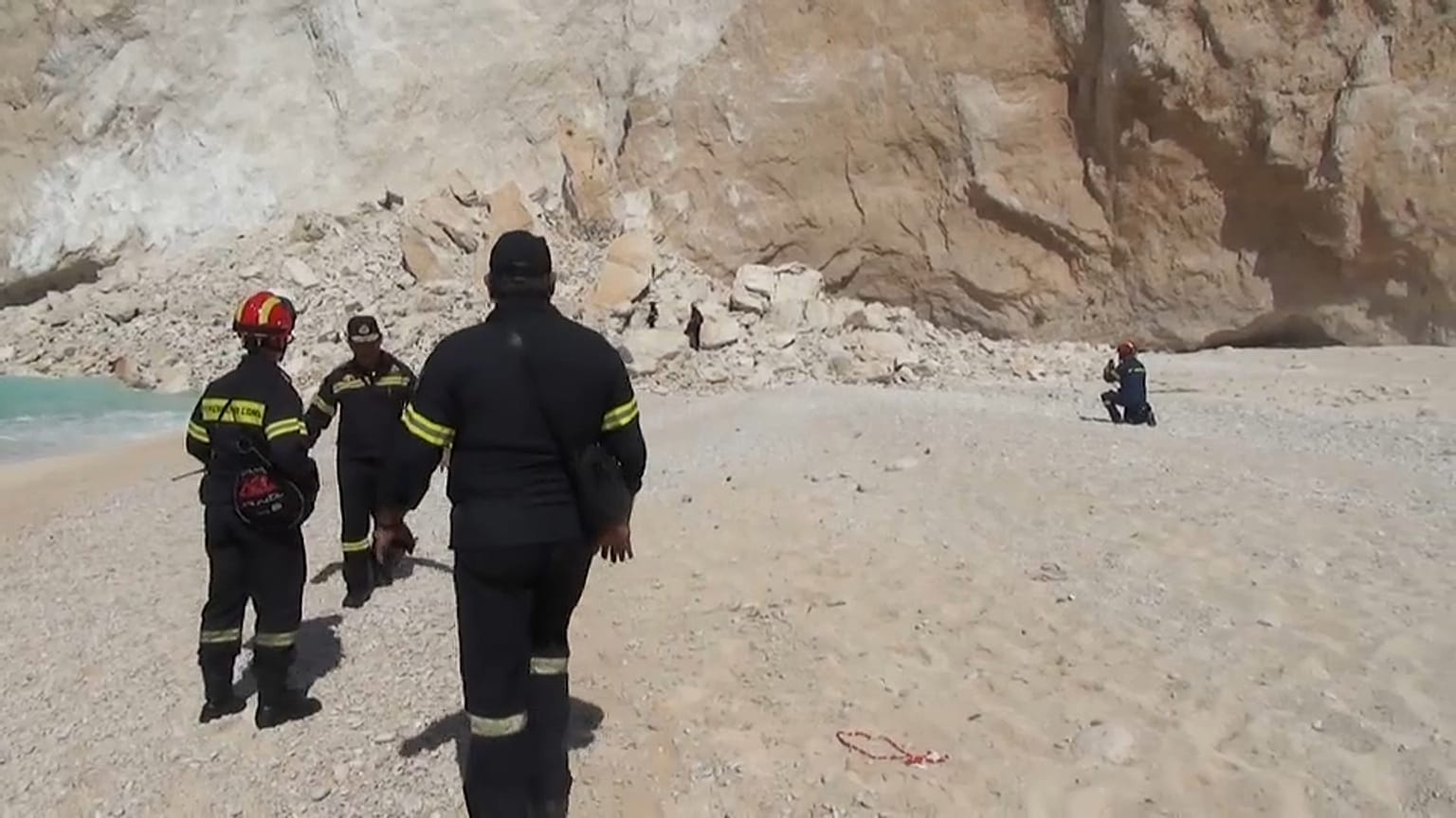 Derrumbe en una playa de la isla griega de Zante