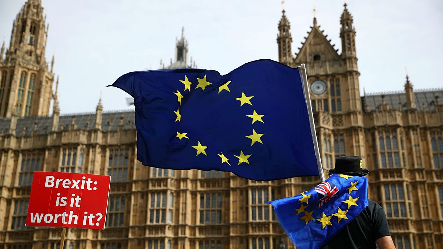 Έτοιμη και για άτακτο Brexit η Τράπεζα της Αγγλίας