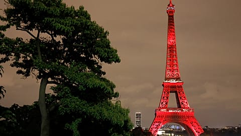 Japan in Paris: Jubiläum am Eiffelturm