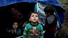 PRAKSIS και Safe Passage: Περίπλοκη η οικογενειακή επανένωση για τους ασυνόδευτους πρόσφυγες