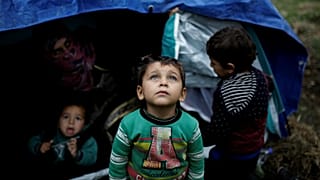 PRAKSIS και Safe Passage: Περίπλοκη η οικογενειακή επανένωση για τους ασυνόδευτους πρόσφυγες