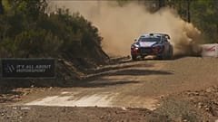 Thierry Neuville et Sébastien Ogier au coude-à-coude