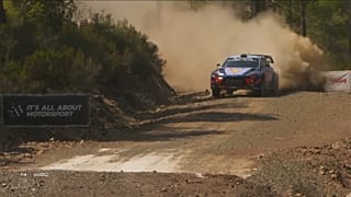 Thierry Neuville et Sébastien Ogier au coude-à-coude