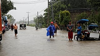 Le typhon Mangkhut frappe durement les Philippines