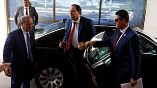 الحزب الحاكم في تونس يجمد عضوية رئيس الحكومة 