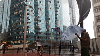 Video - Mangkhut Tayfunu Hong Konglulara zor anlar yaşattı 