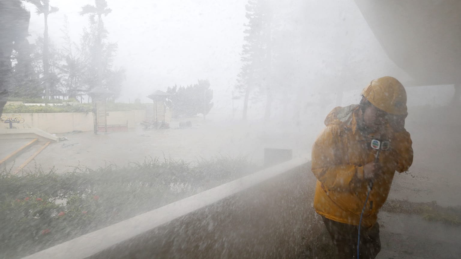Passagem do tufão Mangkhut pelas Filipinas faz mais de 60 mortos