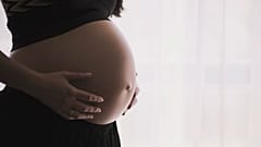Study finds first evidence of air pollution particles reaching mothers’ placentas