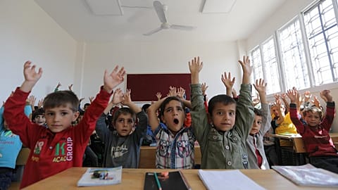 Okullar açıldı: 18 milyon öğrenci ders başı yapıyor