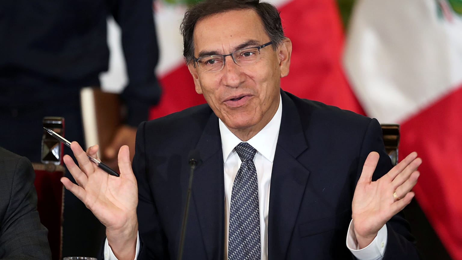 Στα άκρα η κόντρα προέδρου - Κογκρέσου για τη διαφθορά