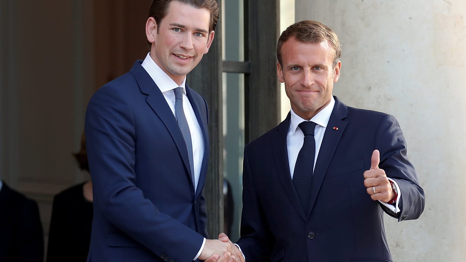 Macron et Kurz prônent le renforcement de Frontex