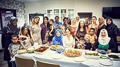  ماركل تدعم مشروعا خيريا للطهي بعد حريق لندن