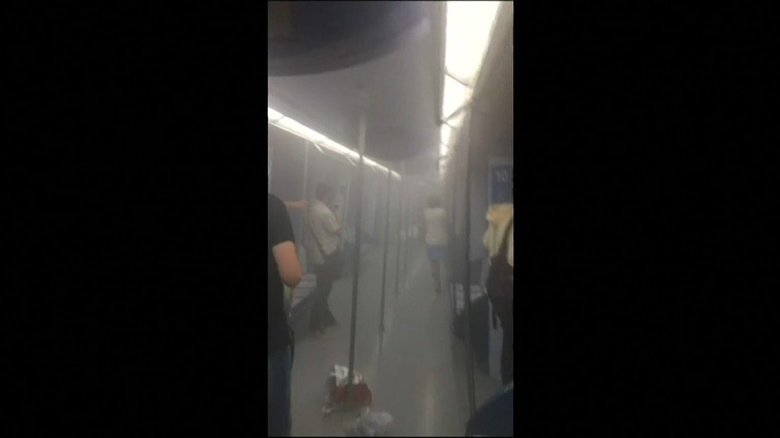 La explosión de un ordenador desata el caos en el metro de Madrid