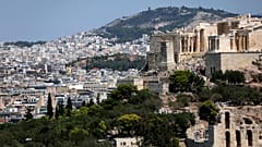 ΑΑΔΕ: Έως 28 Φεβρουαρίου τα στοιχεία ακινήτων για μισθώσεις Airbnb