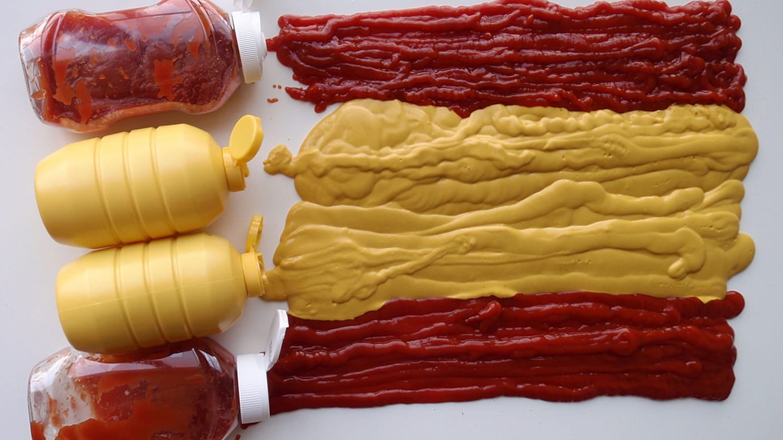 لهذا السبب نرى الأصفر والأحمر على شعارات مطاعم الوجبات السريعة 