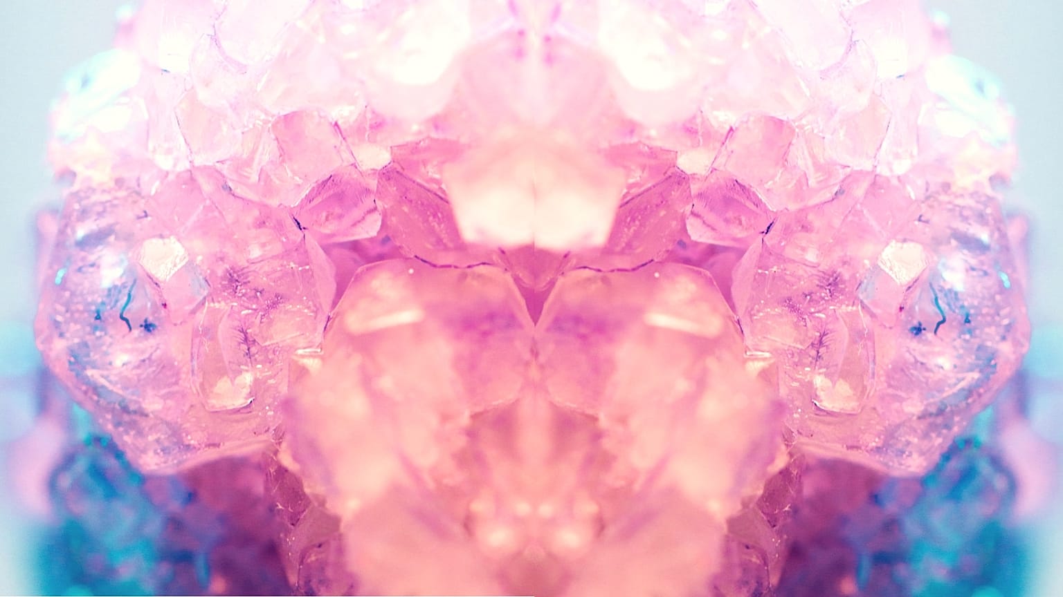 Crystal therapy: the power of placebo?