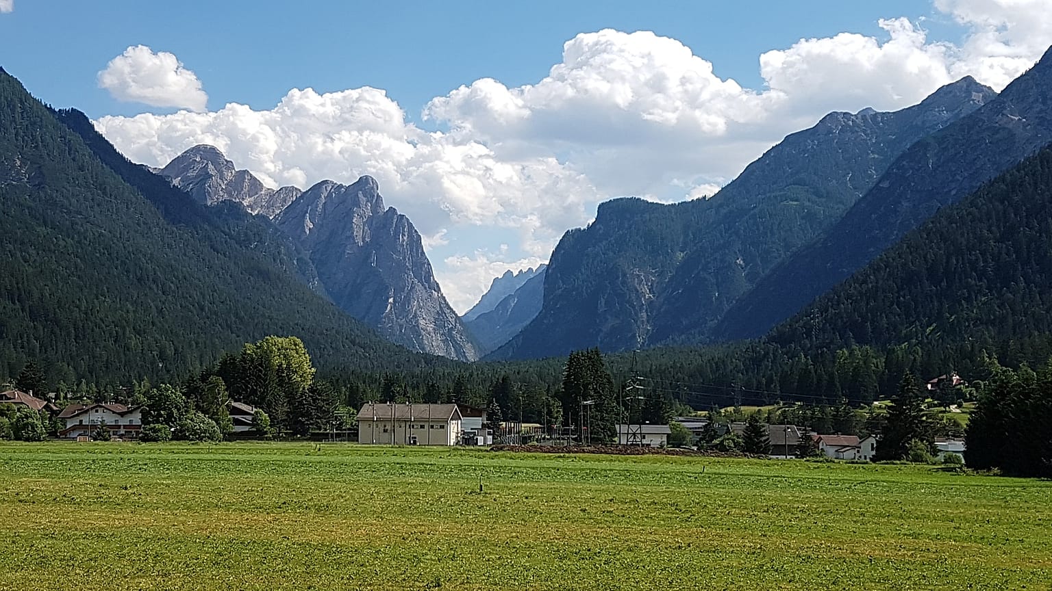 South Tyrol dual-citizenship proposal sparks tension between Italy and Austria