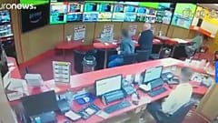 Дедушка спас букмекерскую контору от грабителей
