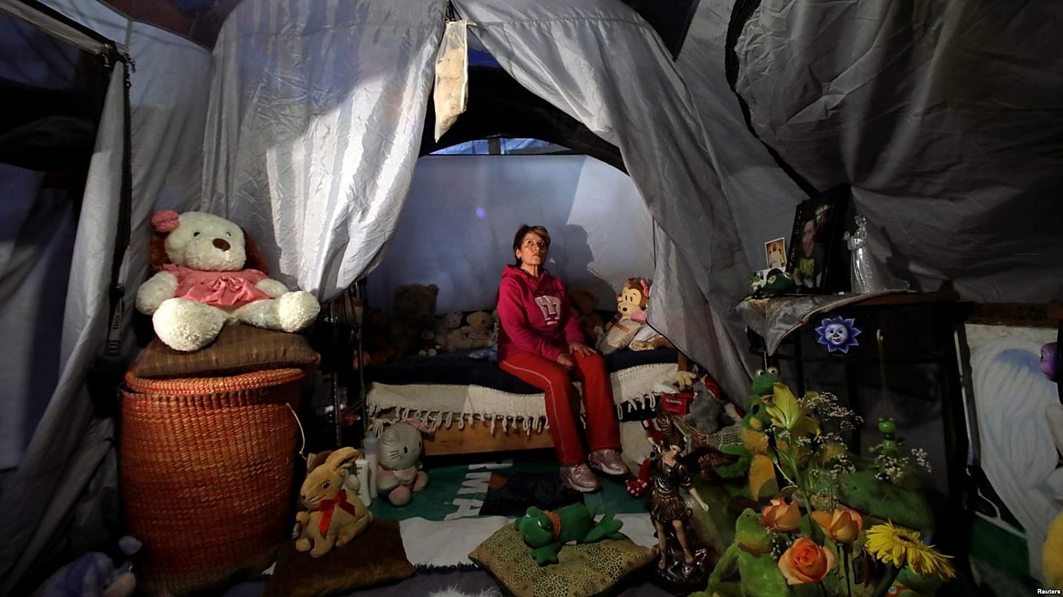 Watch: A year after Mexico earthquake, families are living in tents and in cardboard houses